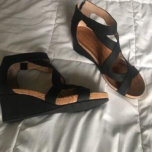 Adrienne Vittadini Wedges